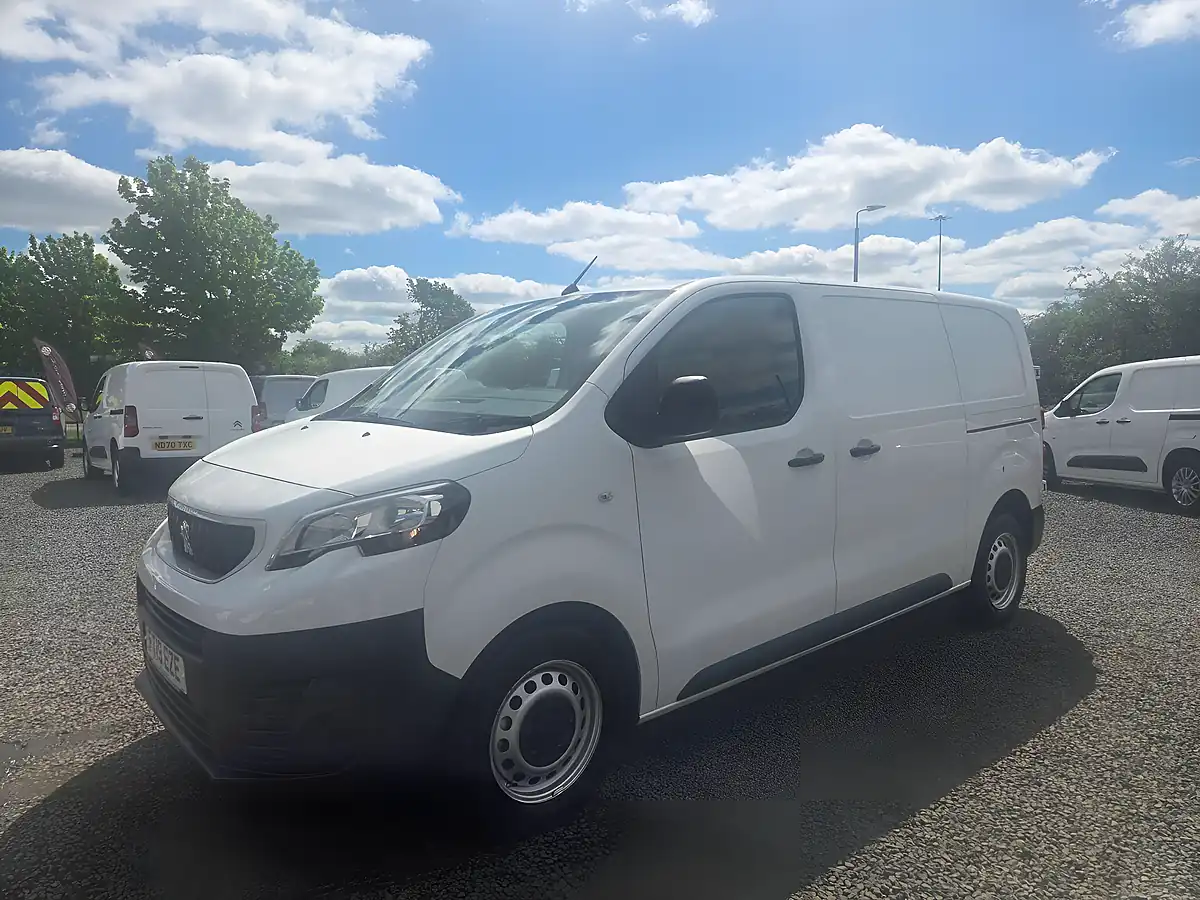 Used 2019 Peugeot Expert S Standard Panel Van Mwb White - Interior and Exterior details 9