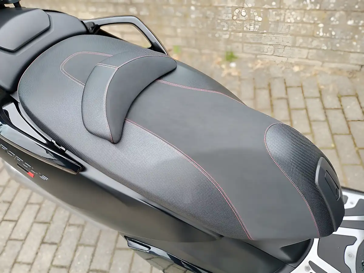 Used 2019 Peugeot Metropolis 400 Rxr Black - Interior and Exterior details 11