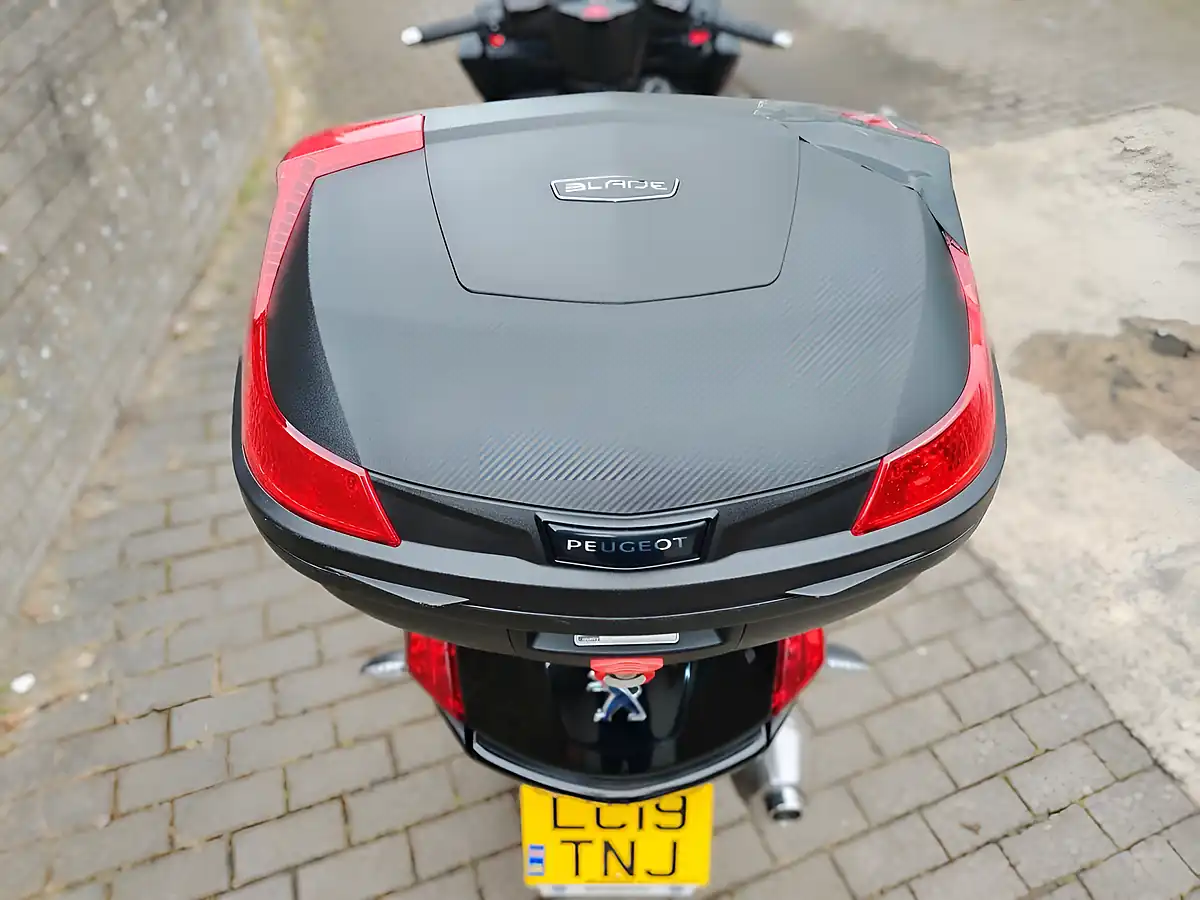 Used 2019 Peugeot Metropolis 400 Rxr Black - Interior and Exterior details 14