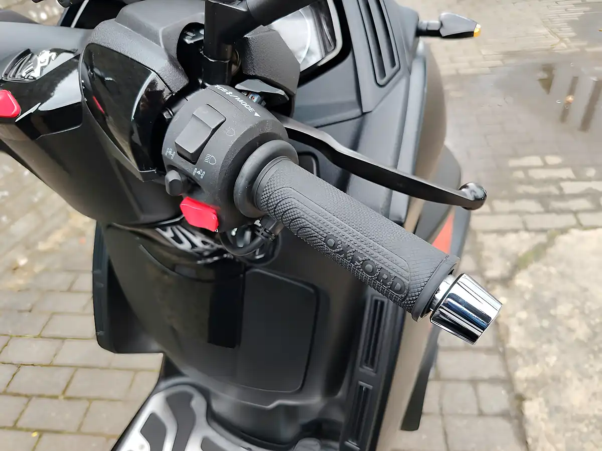 Used 2019 Peugeot Metropolis 400 Rxr Black - Interior and Exterior details 9