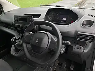 Used 2019 Peugeot Partner Grip Standard Panel Van Swb Blue - Interior and Exterior details 13