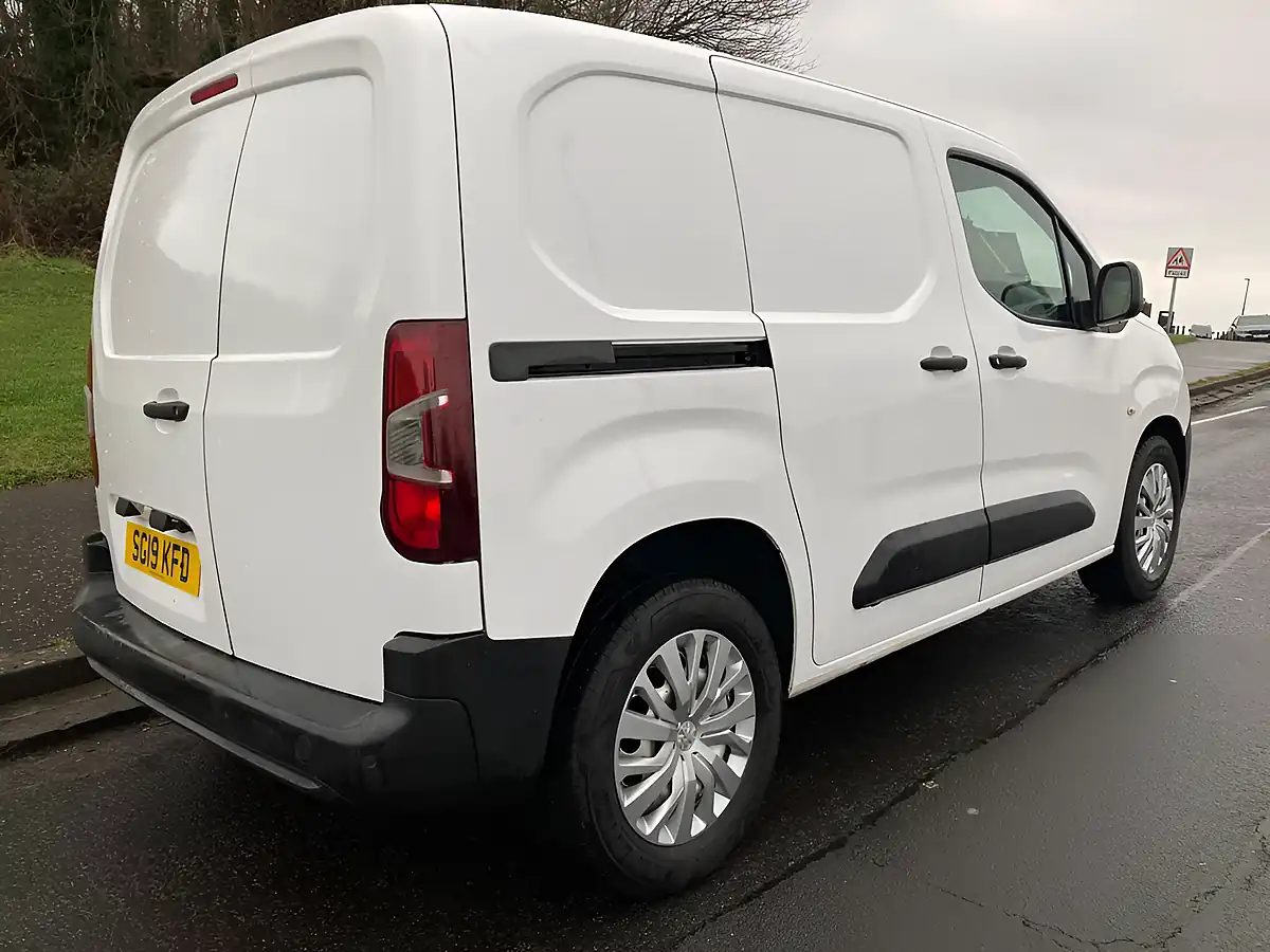 Used 2019 Peugeot Partner Grip Standard Panel Van Swb Blue - Interior and Exterior details 2
