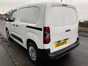 Used 2019 Peugeot Partner Grip Standard Panel Van Swb Blue - Interior and Exterior details 4