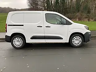 Used 2019 Peugeot Partner Grip Standard Panel Van Swb Blue - Interior and Exterior details 8