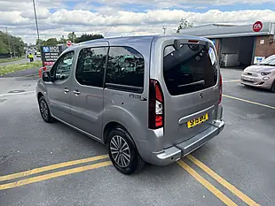 Used 2019 Peugeot Partner Horizon RS Grey - Interior and Exterior details 7