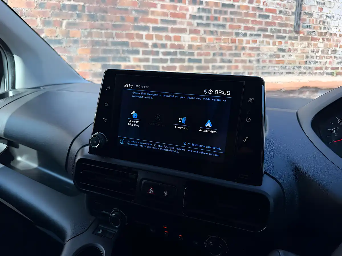 Used 2019 Peugeot Partner Professional L1 Blue White - Interior and Exterior details 12