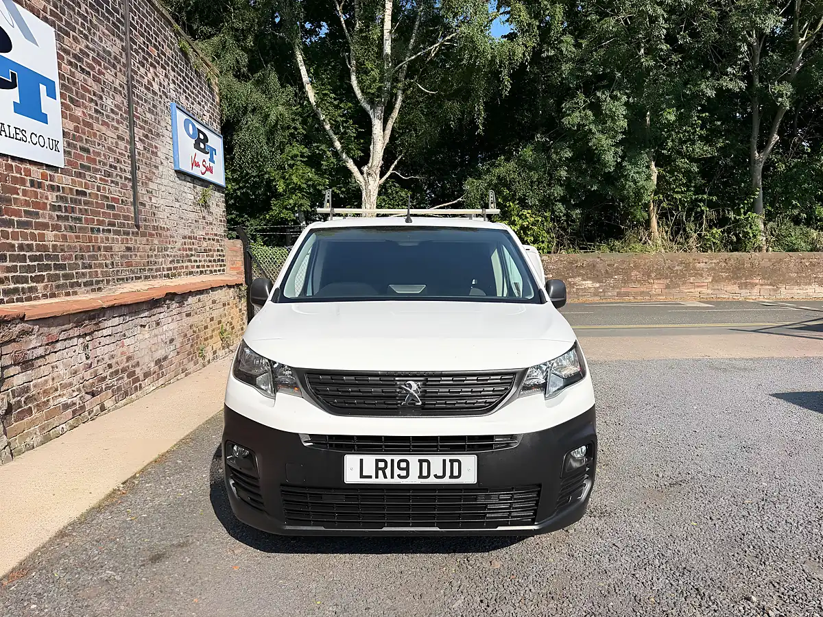 Used 2019 Peugeot Partner Professional L1 Blue White - Interior and Exterior details 20