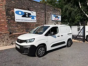 Used 2019 Peugeot Partner Professional L1 Blue White - Interior and Exterior details 4