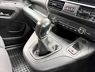 Used 2019 Peugeot Partner Professional L1 Grey - Interior and Exterior details 13