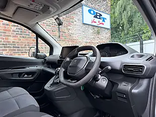 Used 2019 Peugeot Partner Professional L1 Grey - Interior and Exterior details 7