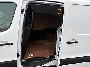 Used 2019 Peugeot Partner Professional L1 White - Interior and Exterior details 10