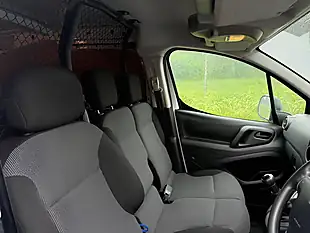 Used 2019 Peugeot Partner Professional L1 White - Interior and Exterior details 15