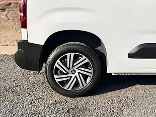 Used 2019 Peugeot Partner Professional L1 White - Interior and Exterior details 18