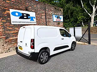 Used 2019 Peugeot Partner Professional L1 White - Interior and Exterior details 3