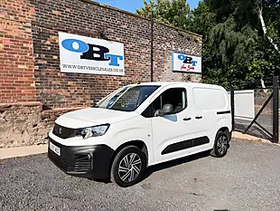 Used 2019 Peugeot Partner Professional L1 White - Interior and Exterior details 4