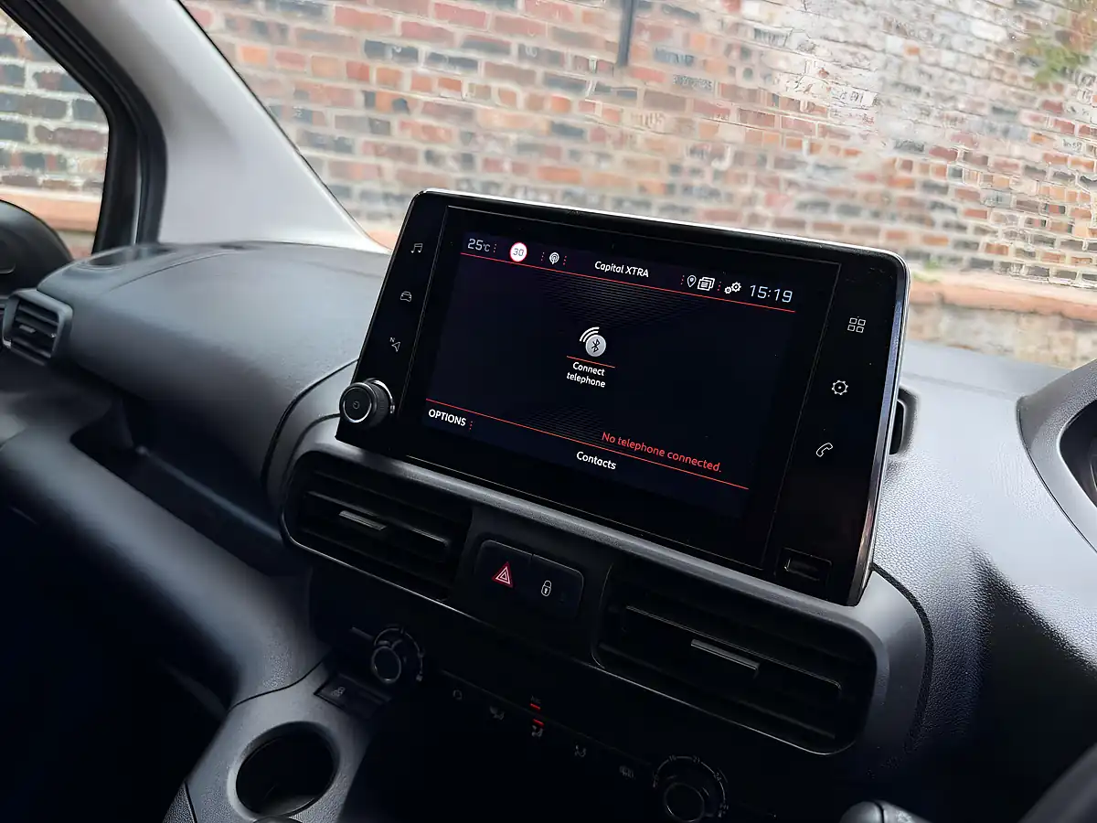 Used 2019 Peugeot Partner Professional L1 White - Interior and Exterior details 13