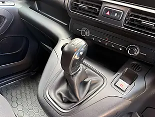 Used 2019 Peugeot Partner Professional L1 White - Interior and Exterior details 14
