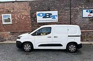 Used 2019 Peugeot Partner Professional L1 White - Interior and Exterior details 5