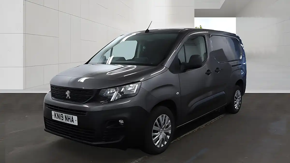 Used 2019 Peugeot Partner Professional Long Grey - Interior and Exterior details 2