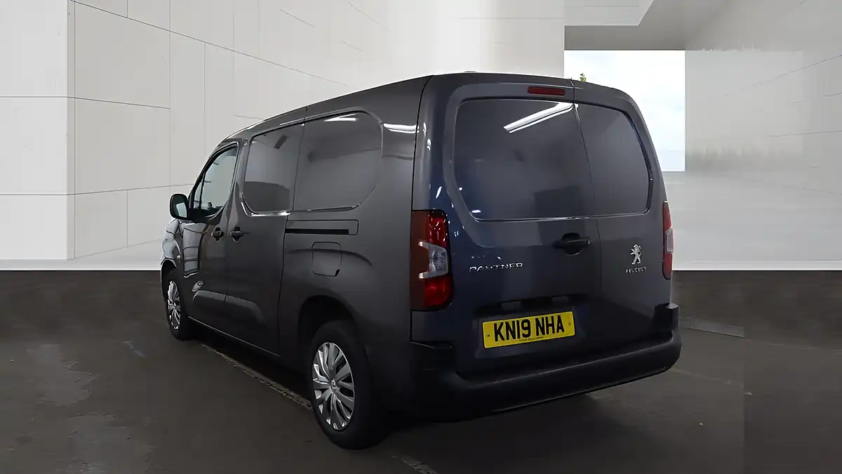 Used 2019 Peugeot Partner Professional Long Grey - Interior and Exterior details 3