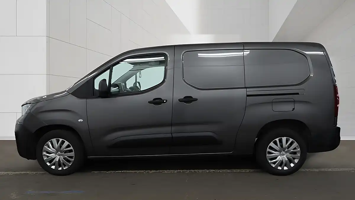 Used 2019 Peugeot Partner Professional Long Grey - Interior and Exterior details 8