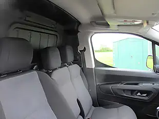 Used 2019 Peugeot Partner Professional Long White - Interior and Exterior details 14