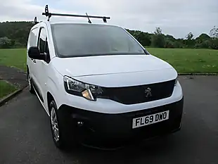 Used 2019 Peugeot Partner Professional Long White - Interior and Exterior details 2