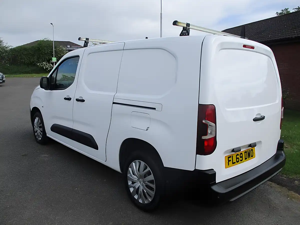 Used 2019 Peugeot Partner Professional Long White - Interior and Exterior details 6