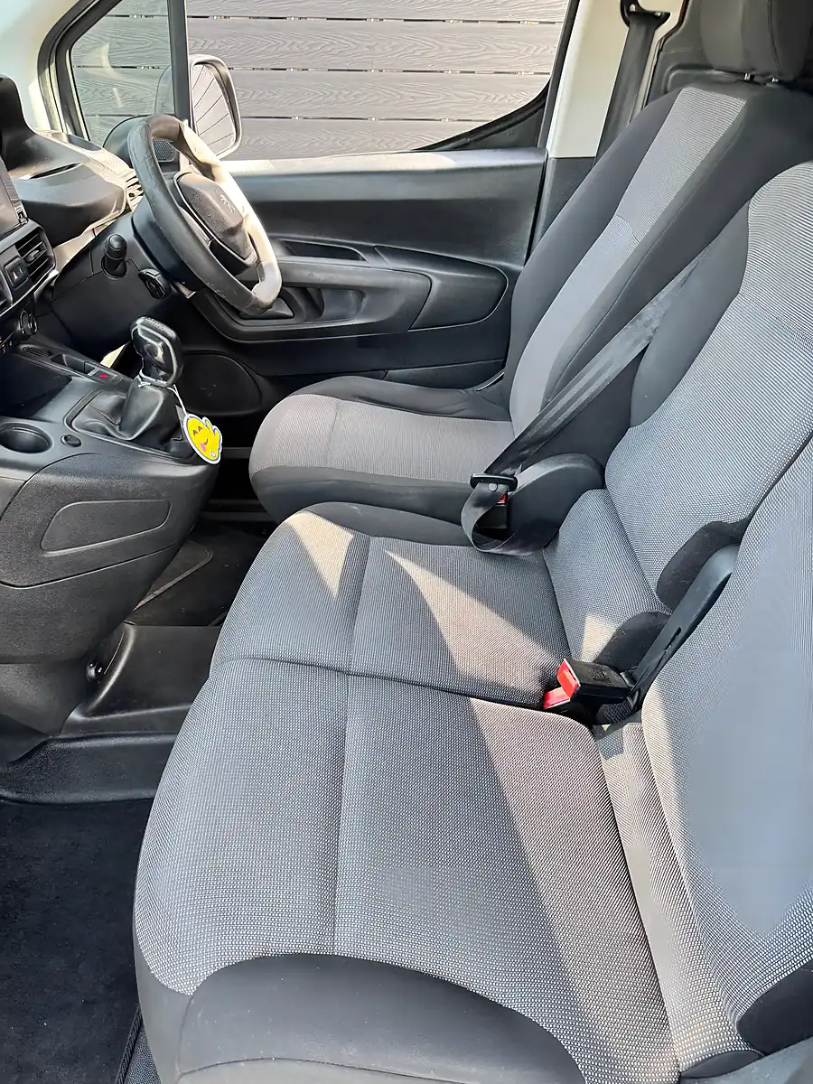 Used 2019 Peugeot Partner Professional Standard Panel Van White - Interior and Exterior details 11