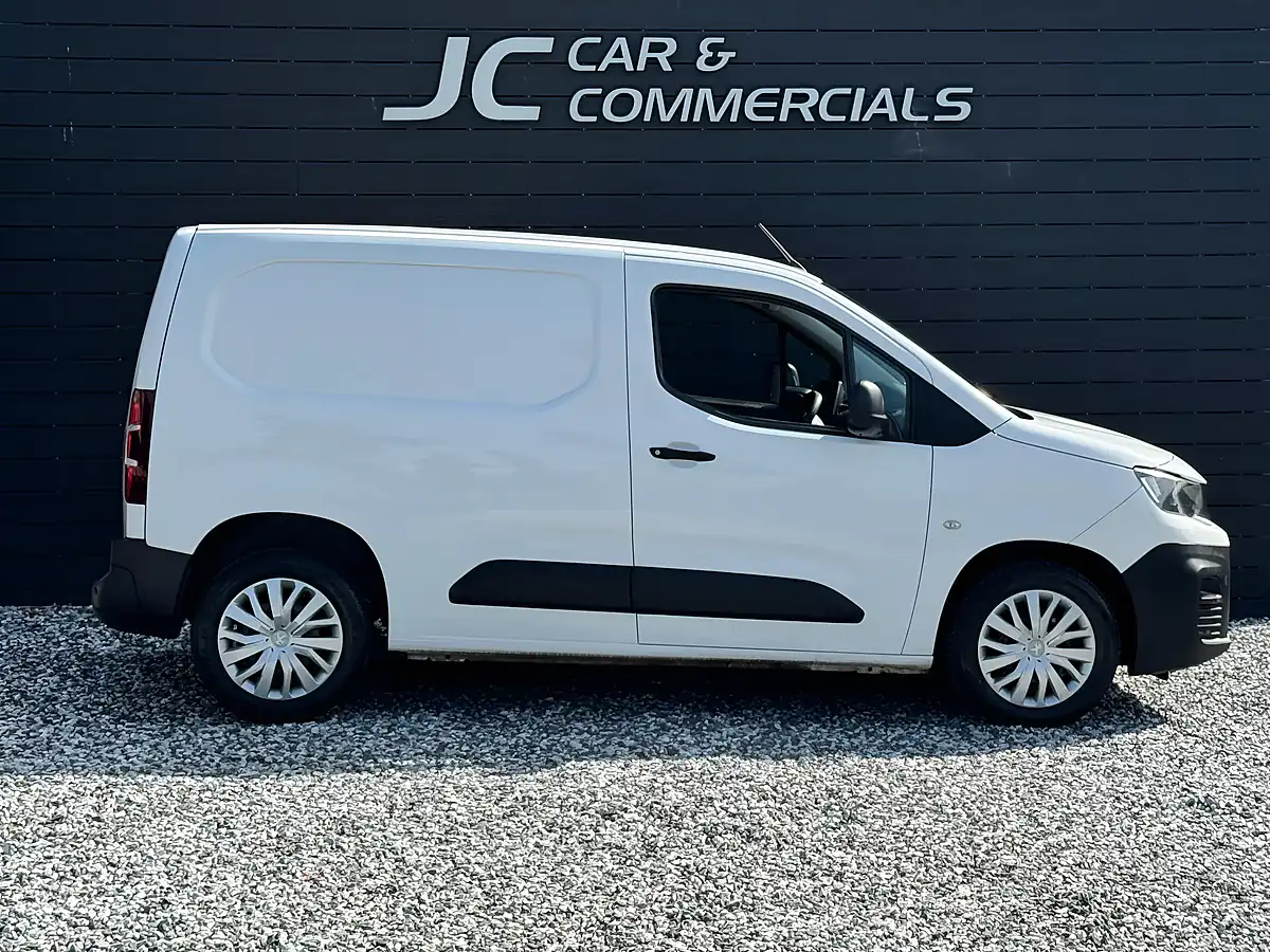 Used 2019 Peugeot Partner Professional Standard Panel Van White - Interior and Exterior details 2