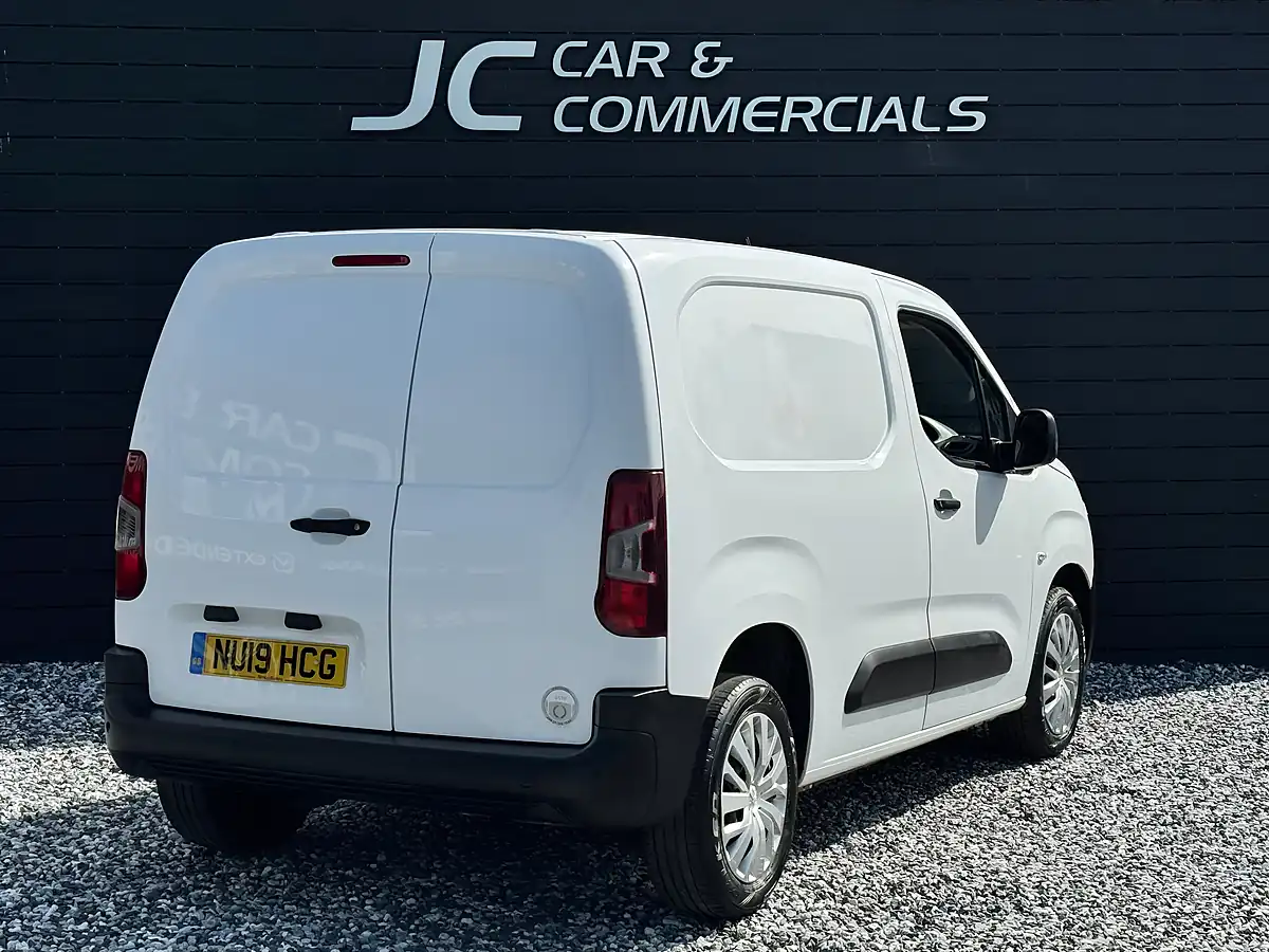 Used 2019 Peugeot Partner Professional Standard Panel Van White - Interior and Exterior details 3