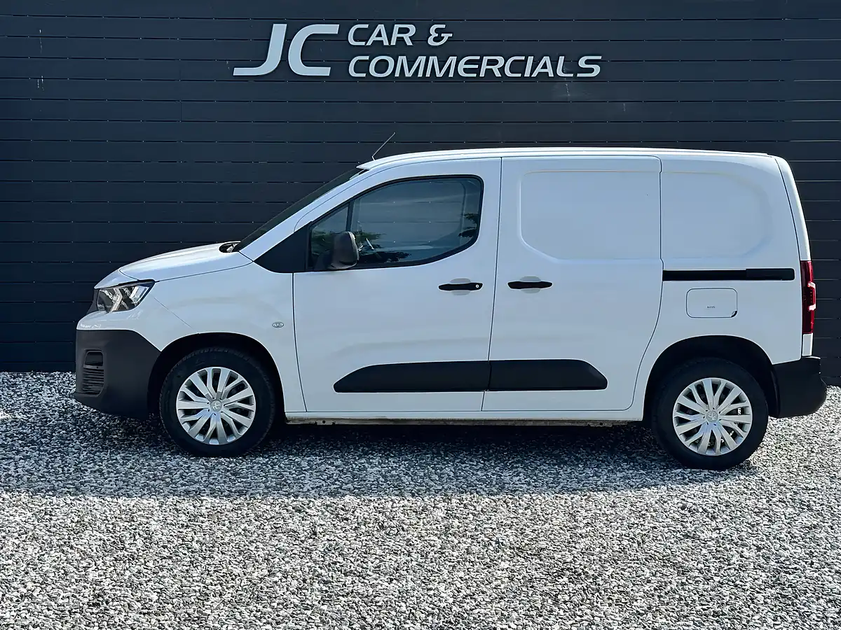 Used 2019 Peugeot Partner Professional Standard Panel Van White - Interior and Exterior details 6