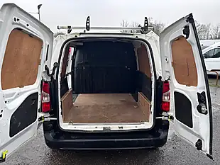 Used 2019 Peugeot Partner Professional Standard White - Interior and Exterior details 11