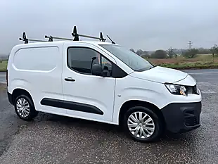 Used 2019 Peugeot Partner Professional Standard White - Interior and Exterior details 2