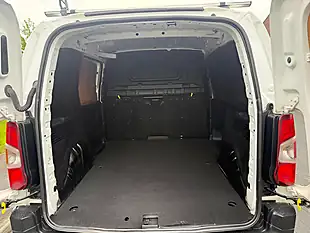 Used 2019 Peugeot Partner Professional Standard White - Interior and Exterior details 15