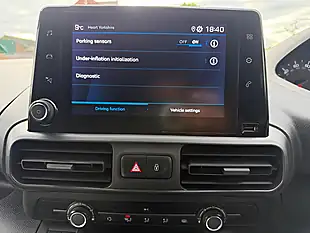 Used 2019 Peugeot Partner Professional Standard White - Interior and Exterior details 18