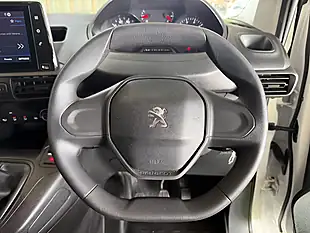 Used 2019 Peugeot Partner Professional Standard White - Interior and Exterior details 12