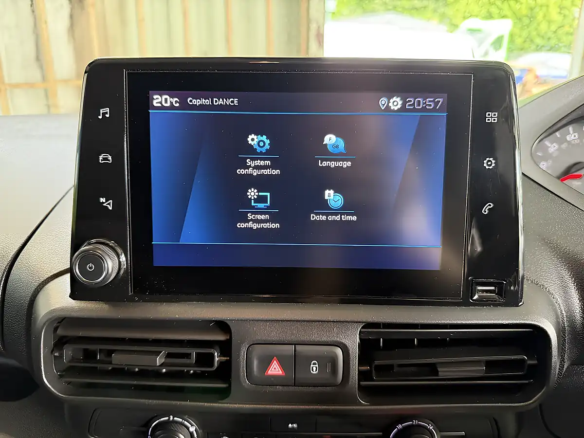 Used 2019 Peugeot Partner Professional Standard White - Interior and Exterior details 15