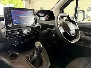 Used 2019 Peugeot Partner Professional Standard White - Interior and Exterior details 19