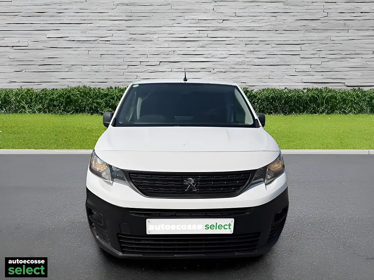 Used 2019 Peugeot Partner Professional Standard White - Interior and Exterior details 2
