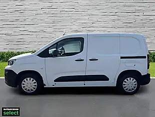 Used 2019 Peugeot Partner Professional Standard White - Interior and Exterior details 5