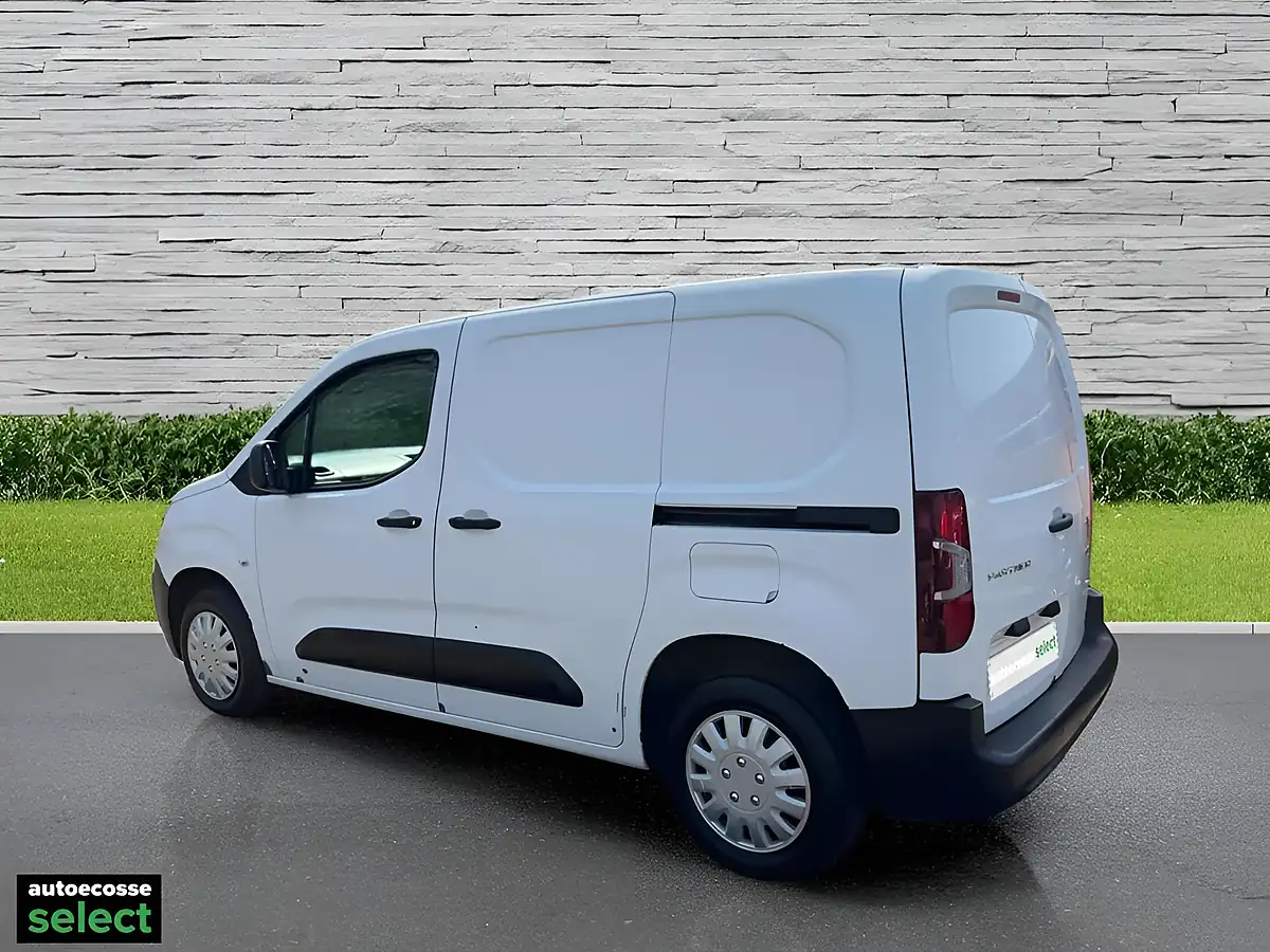 Used 2019 Peugeot Partner Professional Standard White - Interior and Exterior details 6