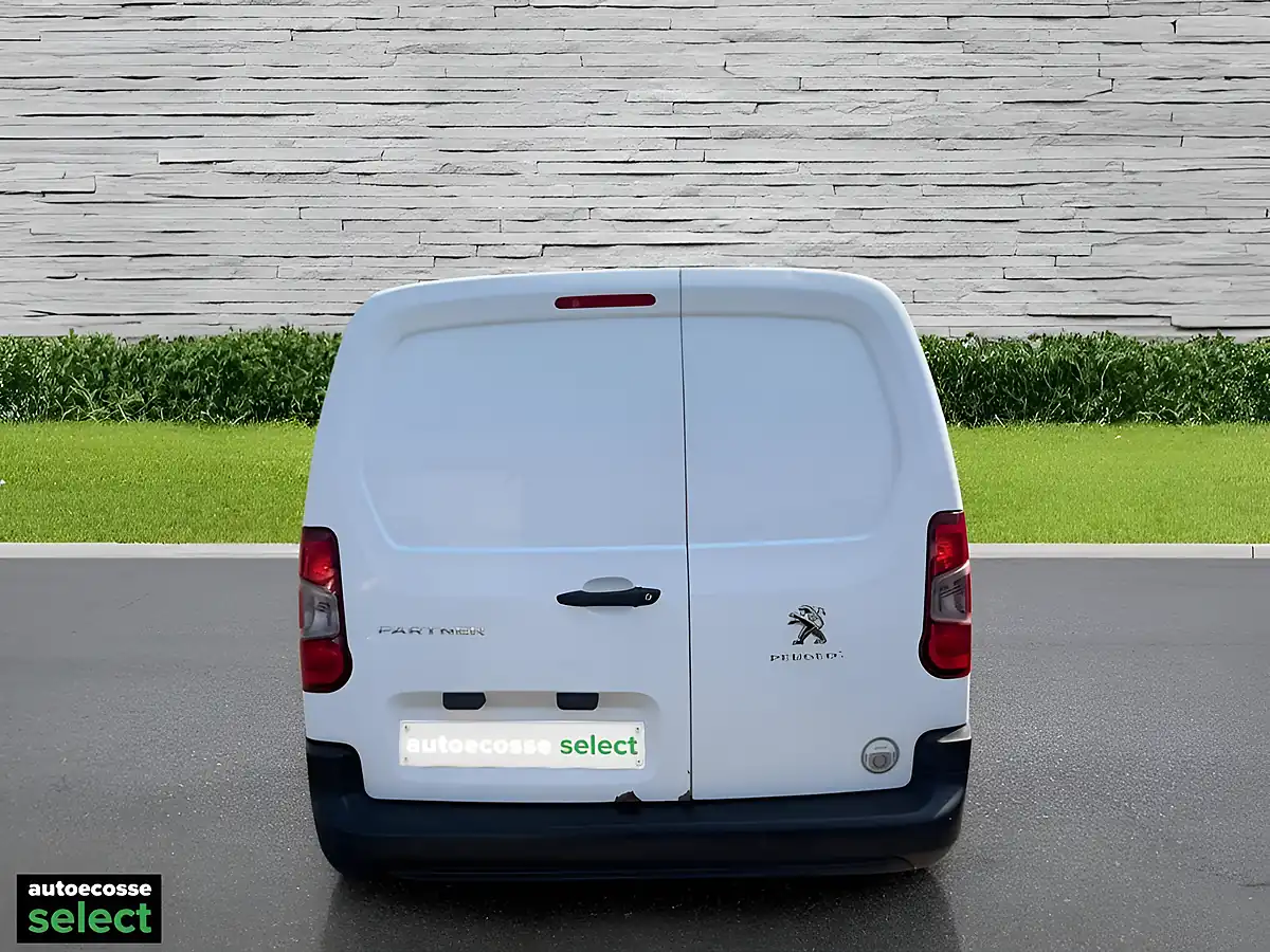Used 2019 Peugeot Partner Professional Standard White - Interior and Exterior details 7