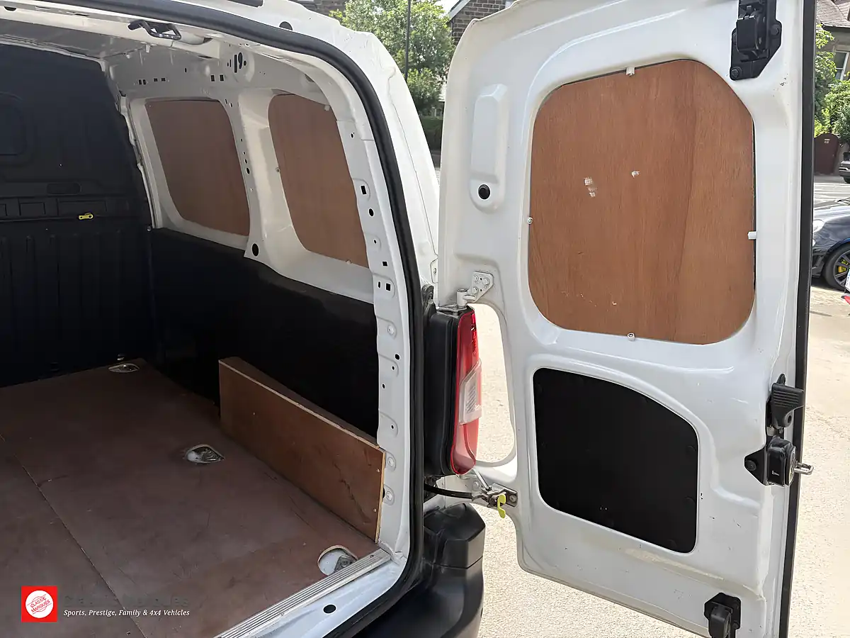 Used 2019 Peugeot Partner Professional Standard White - Interior and Exterior details 14