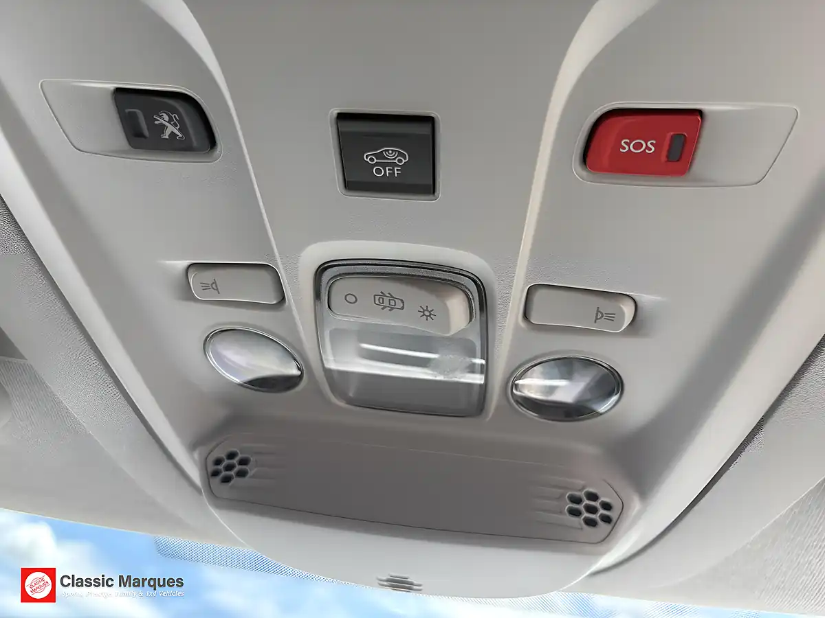Used 2019 Peugeot Partner Professional Standard White - Interior and Exterior details 19