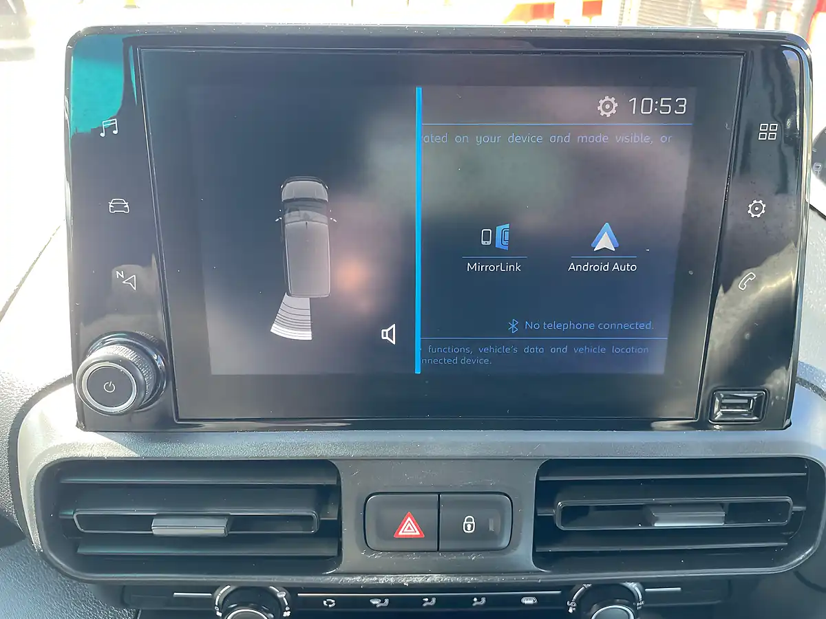 Used 2019 Peugeot Partner Professional Standard White - Interior and Exterior details 15
