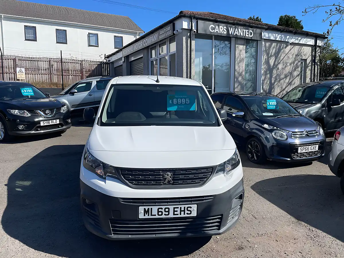 Used 2019 Peugeot Partner Professional Standard White - Interior and Exterior details 2
