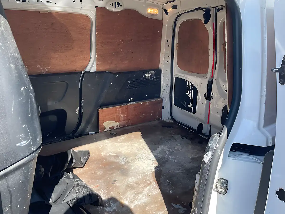 Used 2019 Peugeot Partner Professional Standard White - Interior and Exterior details 8