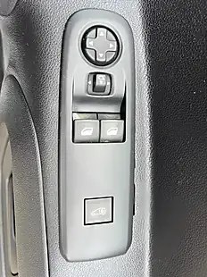 Used 2019 Peugeot Partner Professional Standard White - Interior and Exterior details 19