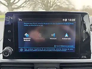 Used 2019 Peugeot Partner Professional White - Interior and Exterior details 17